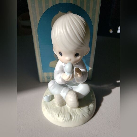 Precious Moments "I Believe in Miracles" 1981 - Picture 1 of 5